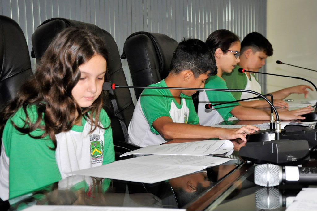 Educação - Câmara do Futuro: Alunos da ADI Geraldo participam da 1ª Reunião