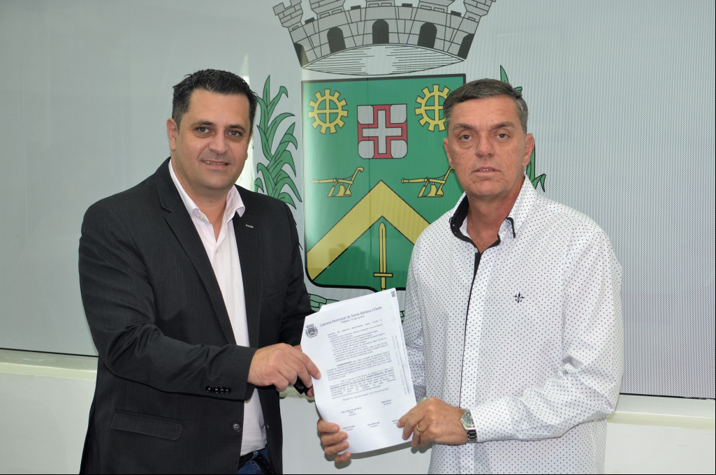 Política - Projeto na CM autoriza utilização  de trailers em feiras livres