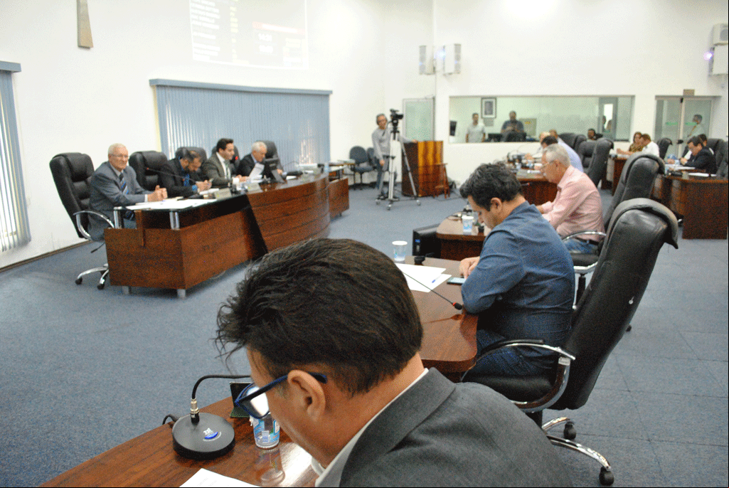 Política - Vereadores aprovam cinco projetos na 35ª RO 